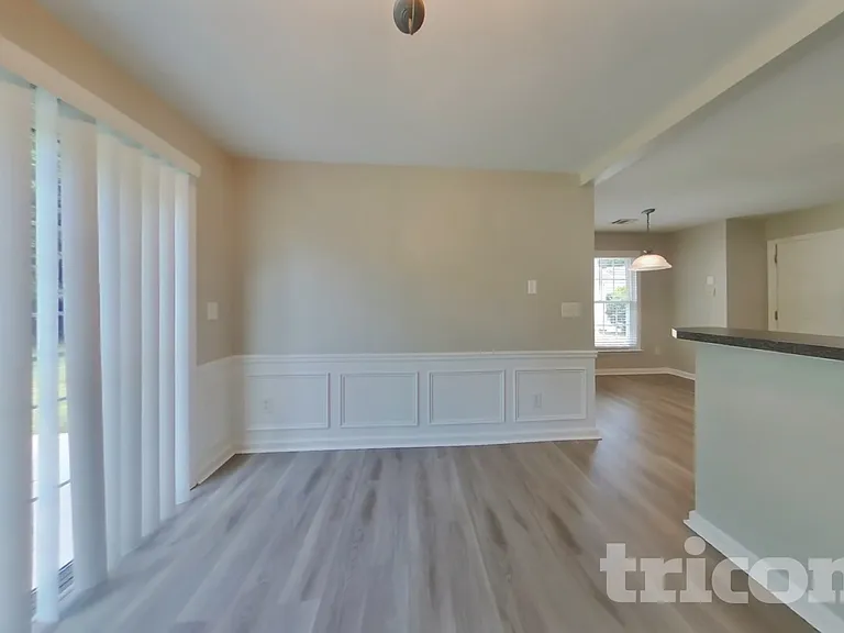 3281 Saville St SW — Photo 4