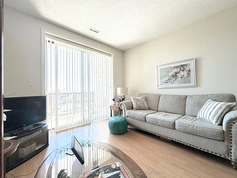 33 Whitmer St #314 — Photo 3
