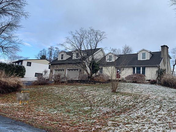 3rd image of 68 Hallowell Dr