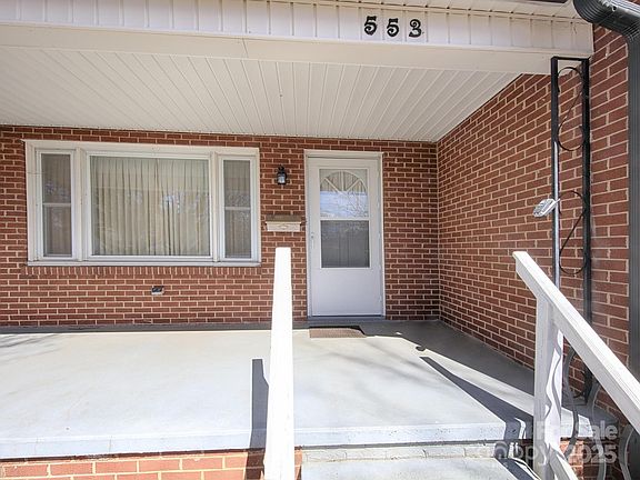 3rd image of 553 Georgia Ave