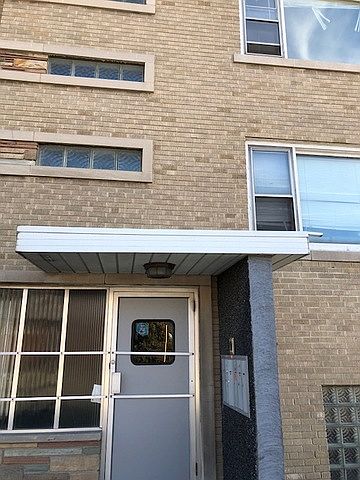 1st image of 480 Hirsch Ave APT 5