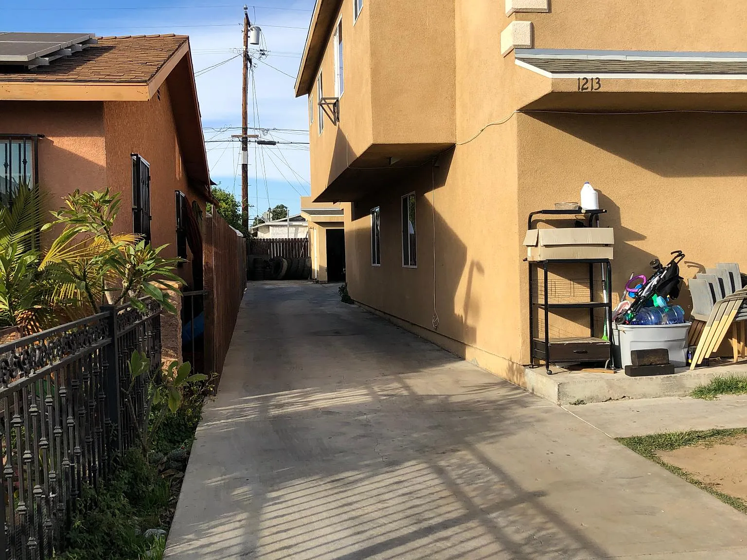 4 bed, 2.5 bath, 1422 sqft, $3,750 — Photo 2