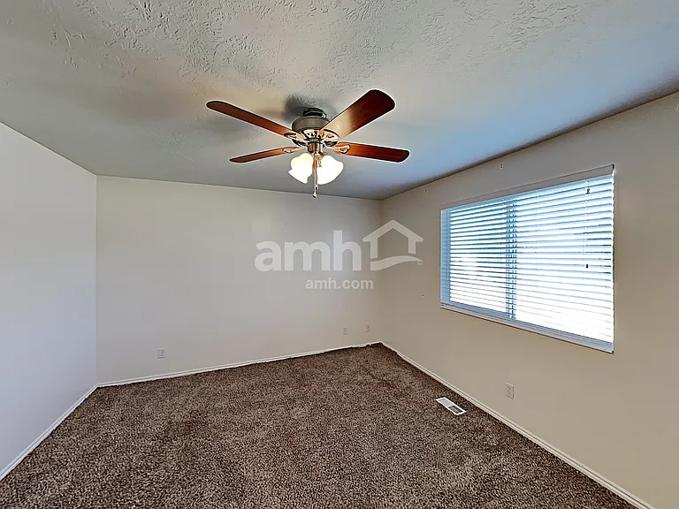 8607 S McGinnis Ln — Photo 11