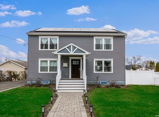 2483 1st Ave, East Meadow, NY 11554
