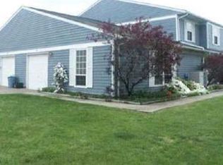 7993 Carriage Cir APT C, Mentor, OH
