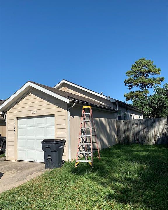 1st image of 11727 Greenglen Dr