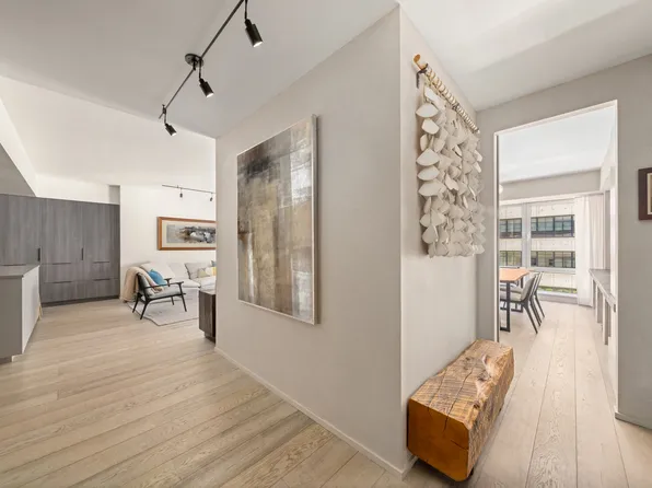 231 10th Avenue 5A image 3 of 14