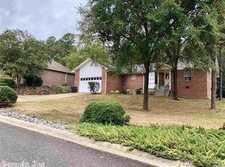 100 Green Ridge Ln, Hot Springs, AR 71913