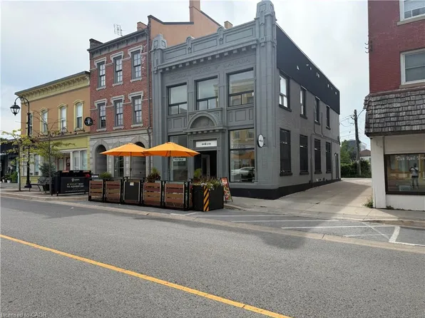 47 Front St N, Thorold, ON L2V 1X3