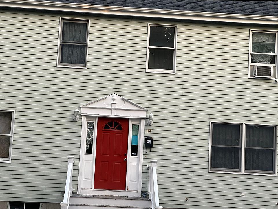 2nd image of 34 Ferncroft Rd