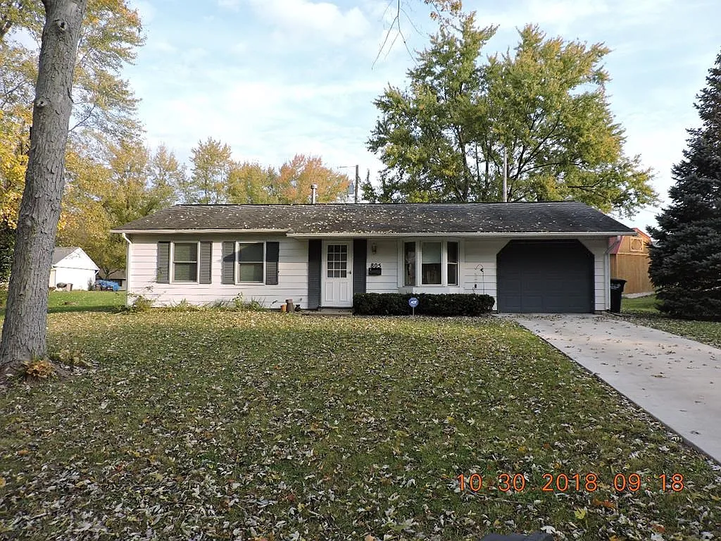 805 Hillside Dr photo 1
