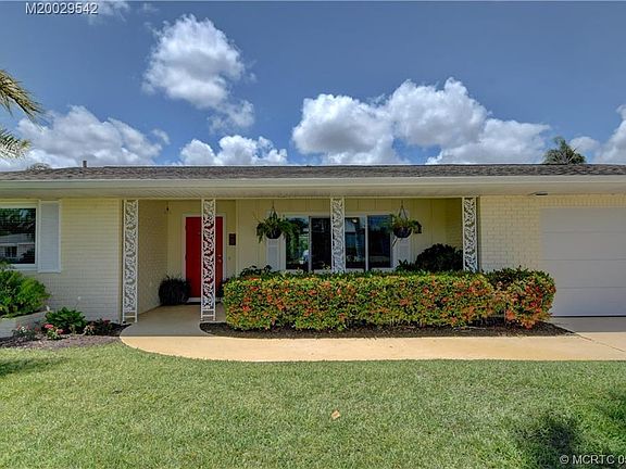 3rd image of 2858 SE Italy St