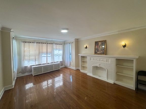 4th image of 5813 N Saint Louis Ave #2
