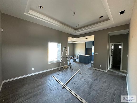 2nd image of 2284 Victoriano St