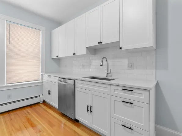 15 Romsey St, Boston, MA