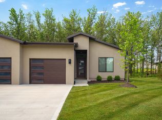 100 W Maplewood Ln, Raymore, MO 64083