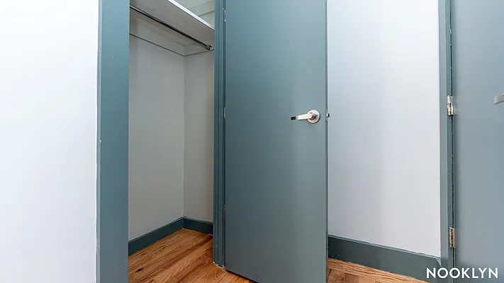 Rented by Nooklyn NYC LLC | media 19