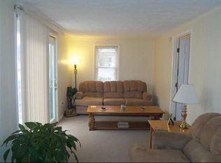 301 Main St #B, Augusta, KY 41002