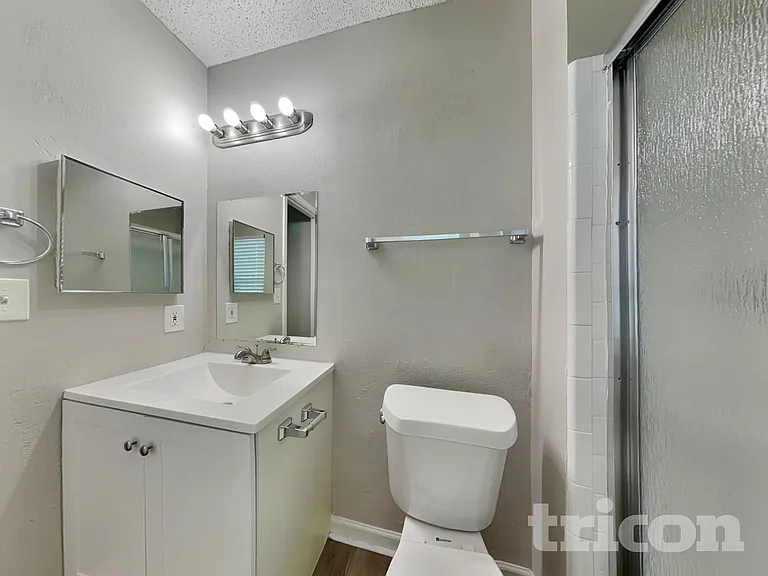 2610 Townhall Ln — Photo 9