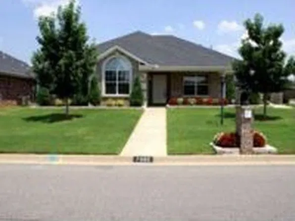 7005 Red Pine Dr, Fort Smith, AR 72916