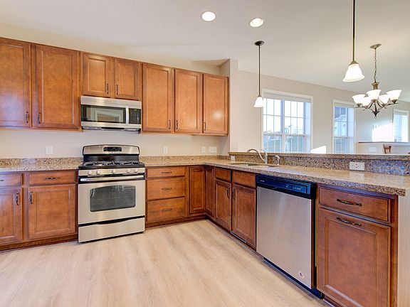 4th image of 11443 Beechwood Ln