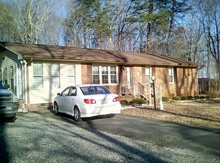 5753 Porterfield Rd, Browns Summit, NC 27214