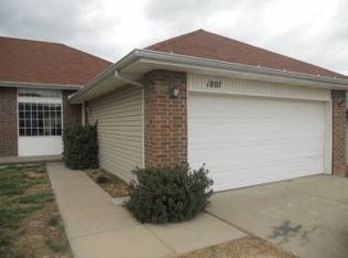 1805 N Cedarcrest Ave, Nixa, MO 65714