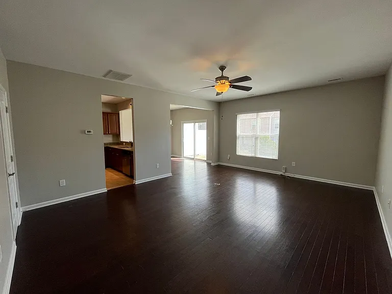 8206 Yaxley Hall Dr — Photo 6
