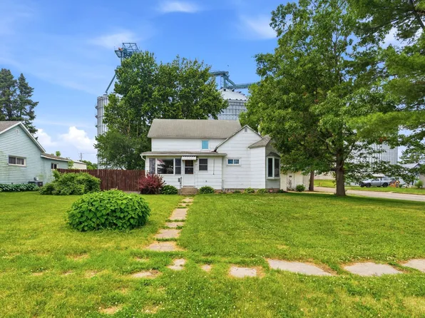 95 1st Ave NE, Elgin, MN 55932
