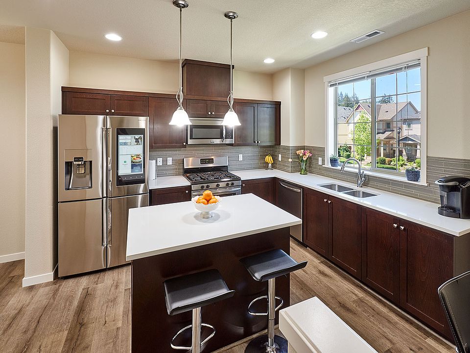 Upgraded quartz counter tops