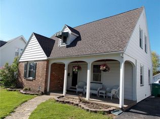 90 Chimayo Rd, Irondequoit, NY 14617