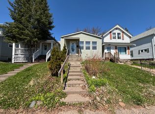 911 E 8th St, Duluth, MN 55805