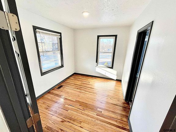 3rd image of 5015 N 38th St