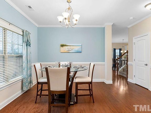 3rd image of 35 Sugarberry Ln