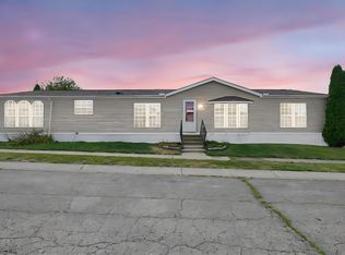 4132 Martinsburg Dr, Columbus, OH 43207