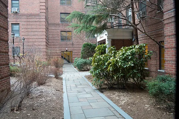 Sold by Corcoran | media 37