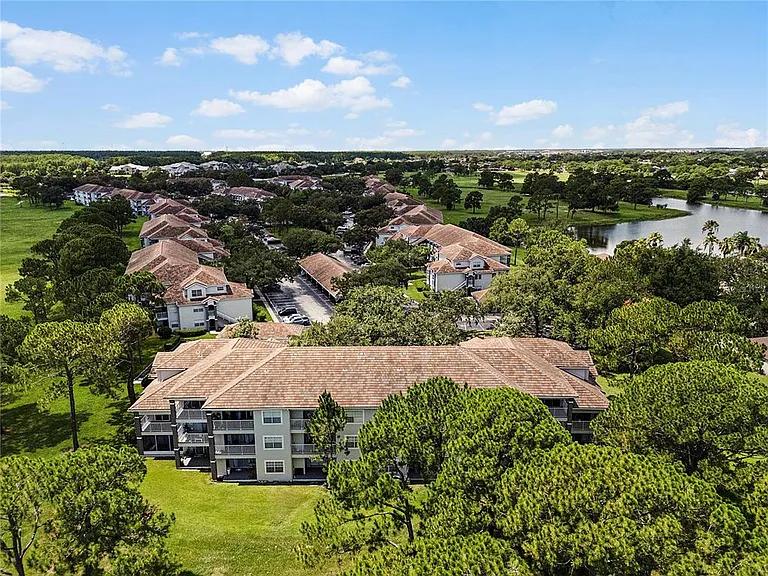 13929 Fairway Island Dr #818 — Photo 41