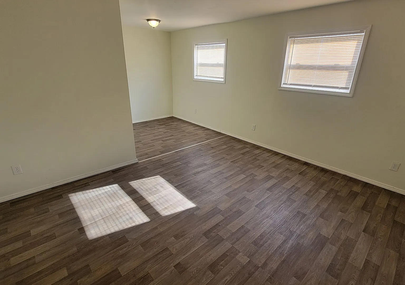 6508 Hackel Dr — Photo 4