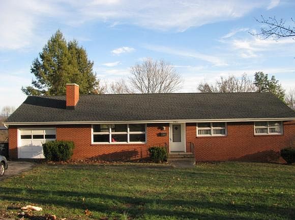 1st image of 3967 Skyland Dr