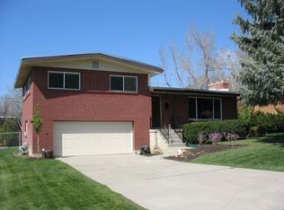2861 E Cherry Blossom Ln, Holladay, UT 84117