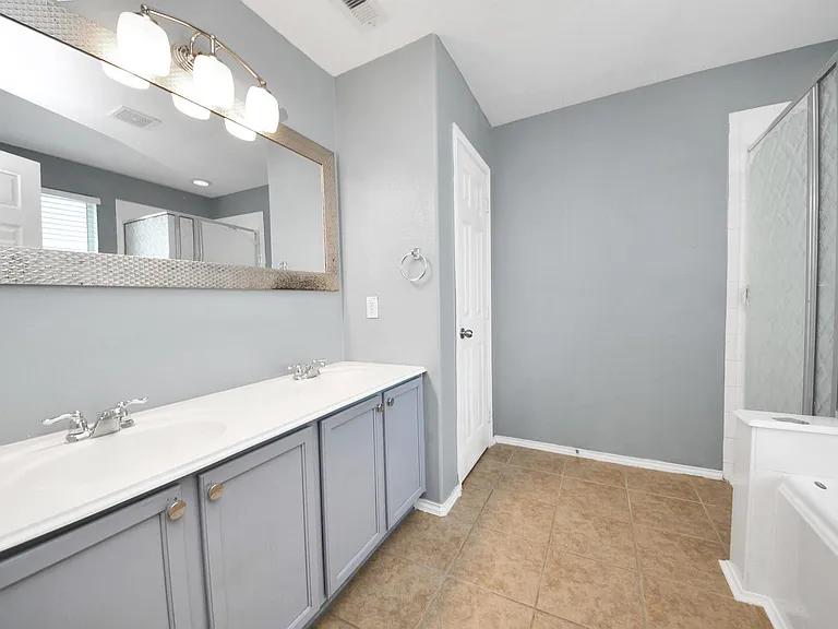 2038 Eddlewood Ct — Photo 16
