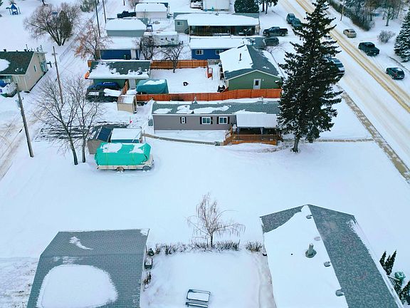 4th image of 5009 53rd Ave
