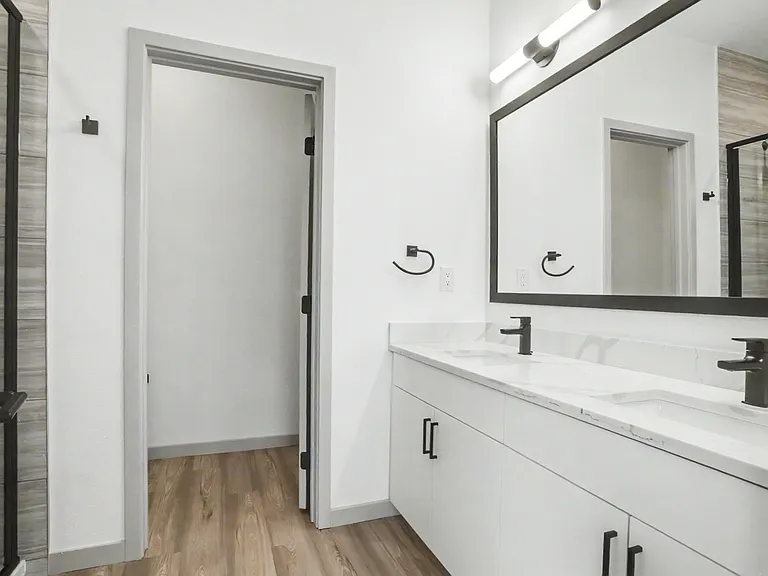 University Hills Townhomes — Photo 98