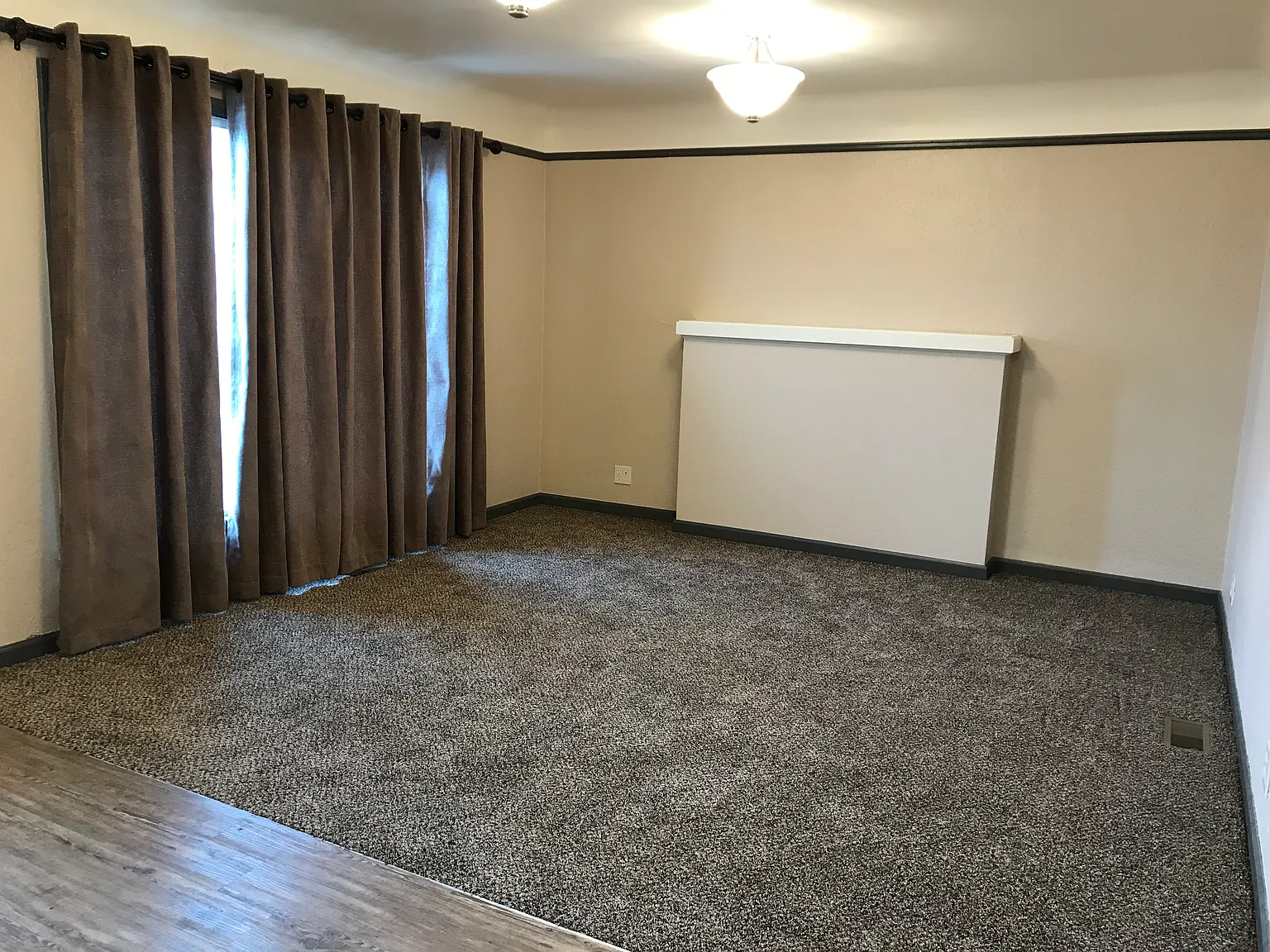 2 bed, 950 sqft, $1,450 — Photo 4