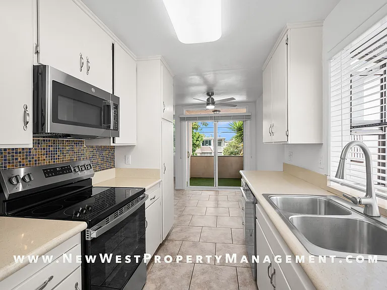3841 Basilone St #4 — Photo 17
