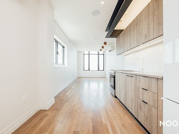 4th image of 260 Knickerbocker Ave #3P