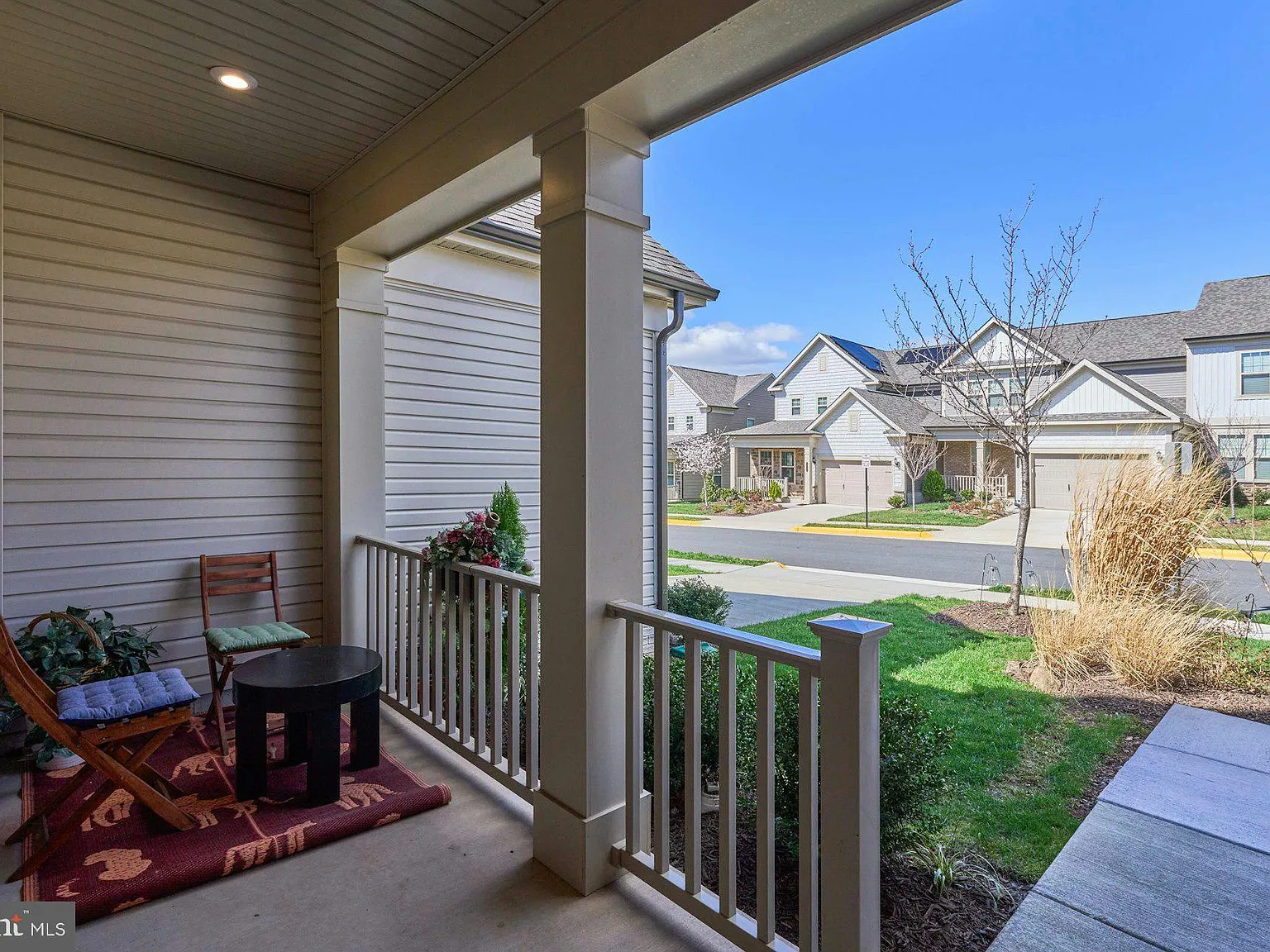 3 bed, 2063 sqft, $3,300 — Photo 4