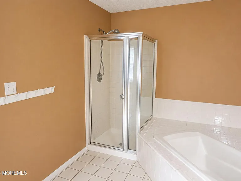 114 Orion Rd — Photo 18