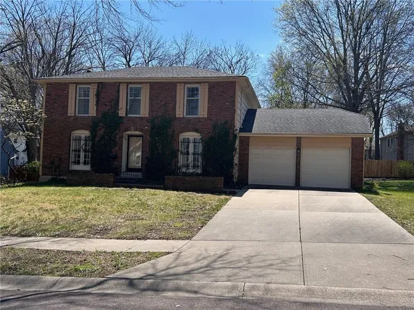 10915 W 100th Ter, Overland Park, KS 66214