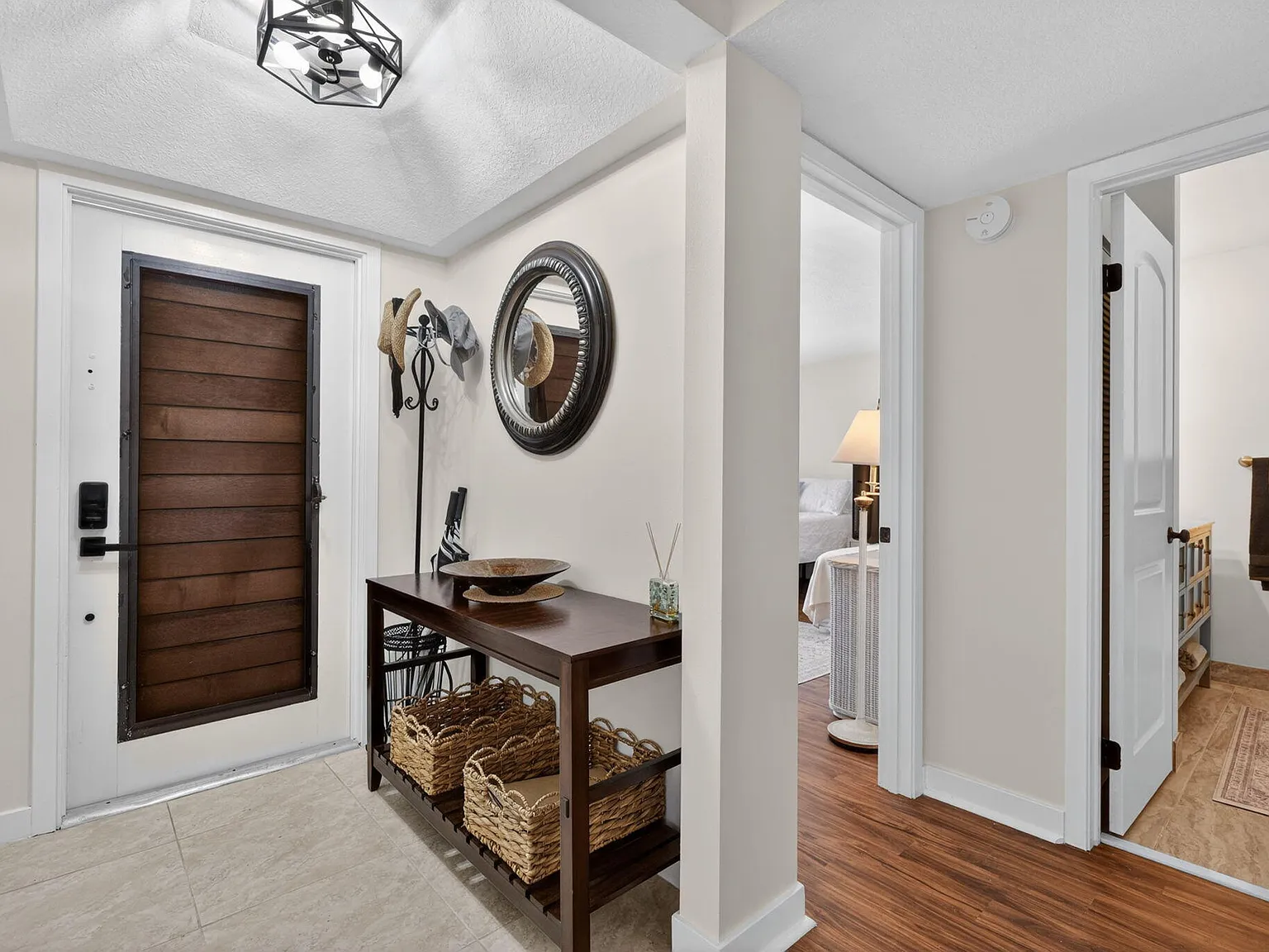 2 bed, 2.0 bath, 1366 sqft, $2,800 — Photo 4